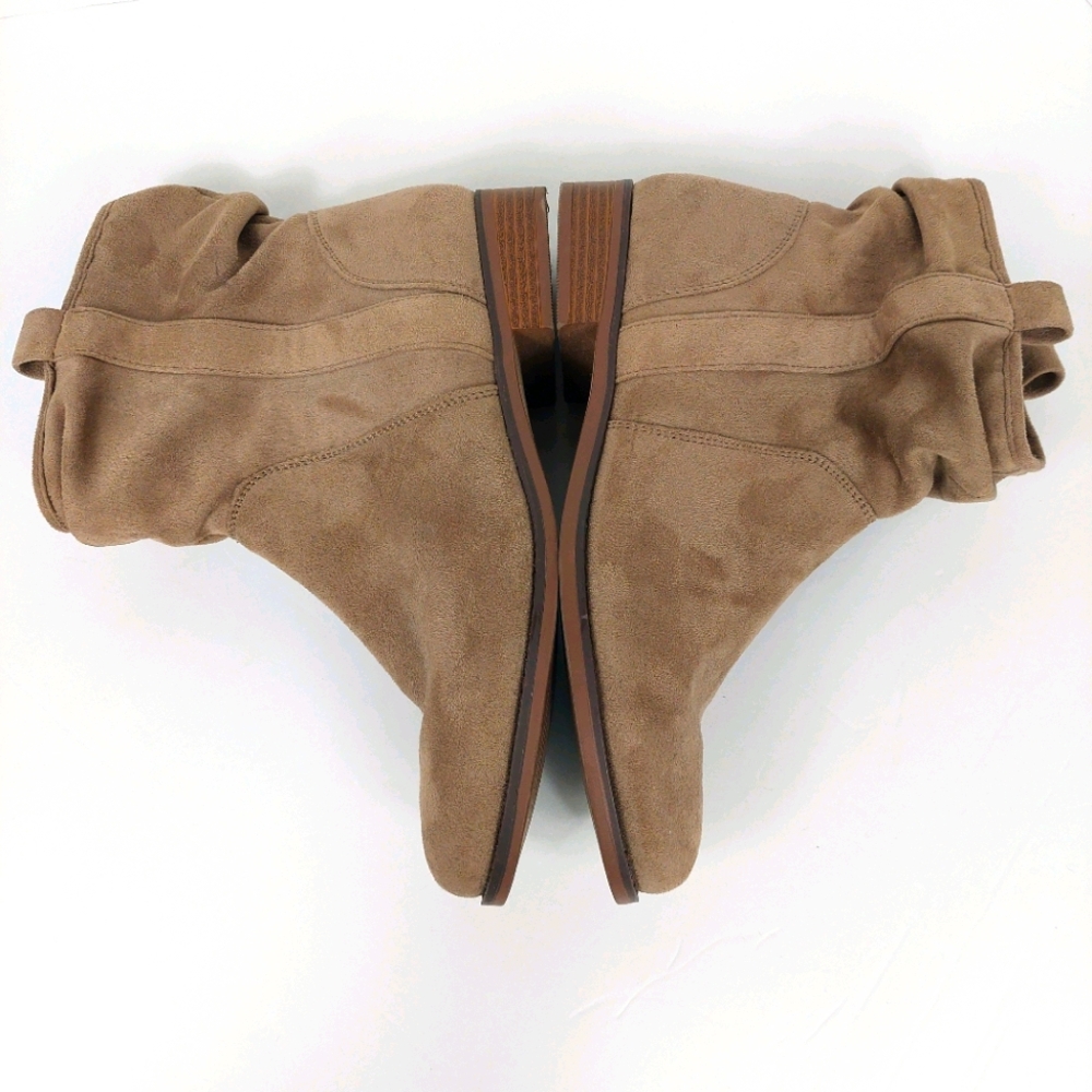 SO TAN SUEDED SLOUCH ANKLE BOOTIES SZ 9 - Picture 9 of 12